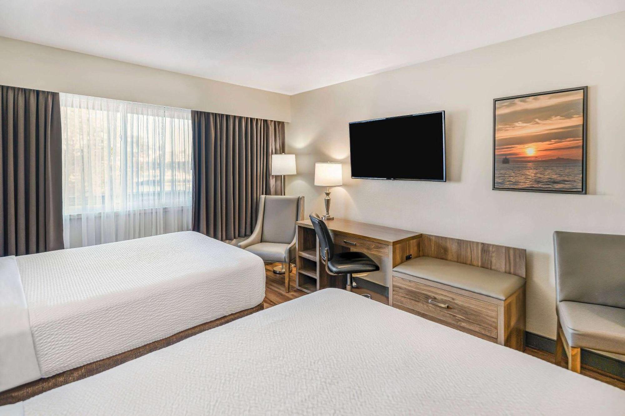 Days Inn By Wyndham Victoria On The Harbour Buitenkant foto